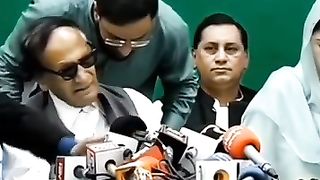CH. Shujaat Press congress