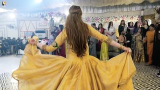 Tu Mere Samne , Gul Mishal Birthday Party Dance Performance