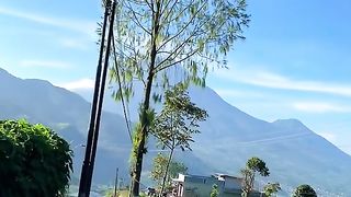 Jalan favorit dengan memandagan gunung yg indah????
