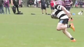 This kid’s step is unreal ????
