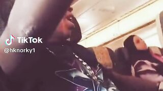 QUAND BAOULE MONTE POUR 1ERE FOI DANS AVIONS