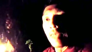 Ada kunti lanak di samping-Sungguh berani Abang nih.!!!