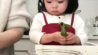 Omo omooo the chef is so cuteness ????????
