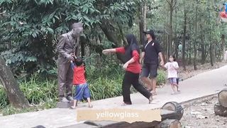 Indonesian prank, funny moments
