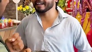 Buikhari ko chuna lagany lagy thy funny video