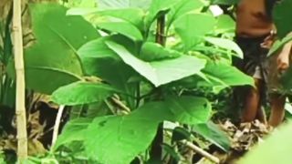 Detik-detik terekam jelas dua suku mante begituan