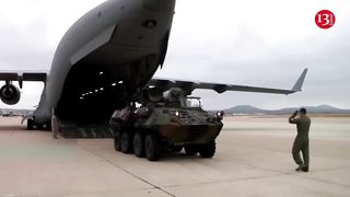 Bulgaria hands over 100 armored vehicles to Ukraine