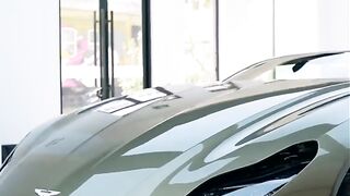 Aston Martin DB11 Volanle Immersive Experience