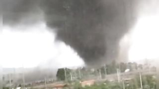 Rekaman angin tornado dari dekat