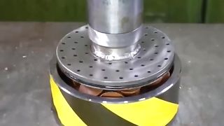 Hydraulic press Experiment