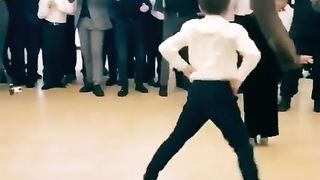 ВСИЧКО ЗАПОЧВА ОТ ДЕЦАТА