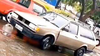 mobil goyang