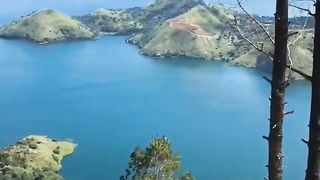 DANAU TOBA DARI BUKIT INDAH SIPPAN TANAH KARO _ BATAK CENTER
