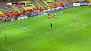Meski Diulang, Hasan Huseyin Tetap Cetak Gol Free Kick Cantik! | Super Lig Moment