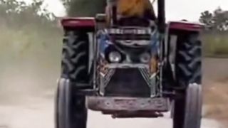 ALIZA SEHAR CAN DRIVE TRACTOR.