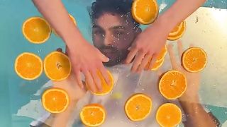 ???????????? I AM SURROUNDED BY ORANGES ????????????