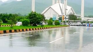 How to live in city Islamabad