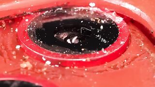 Cleaning the phone and screen
