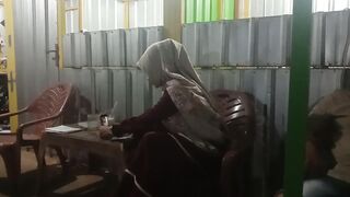 Hijab bersuara merdu