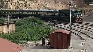 Mach Railway station