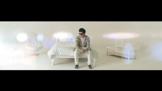Kaise_Kahoon_-_Shrey_Singhal_-_Official_Video_HD(1080p).