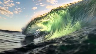 Diving surfing