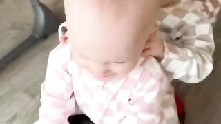 Oooww the baby's so cute ???? but really where does the time go