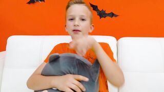 Vlad and Niki pretend to be Batman and play with Batman Toys