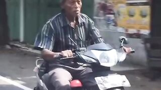 DON'T LAUGH #09