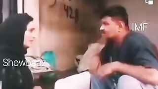 Bhekari Aor Doukandar Bilkhl Gusay Mean