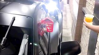Mit den Lamborghini bei McDonald's Drive-in