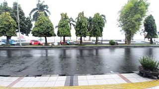 AKU DI ALUN -ALUN KOTA TERNATE