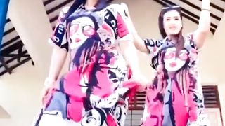 Joget viral itaneng Tenri bolo