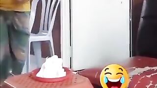 Salah_perkiraan_#shorts_#funny_#lucu_#ngakak_#kocak_#meme_#mukbang_#humor_##trending(360p). Upload video