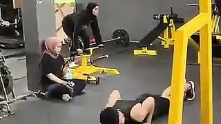 Reaksi_cwe_digym_ketika_melihat_ninja_freestyle