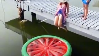 Funny????don't laughinh watch and subcribe my chanel