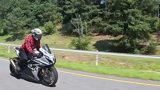 Fast 2022 Suzuki Gsxr 1000r 1-2 Gear Pull Drop a Gear and Disappear