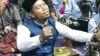 Asyiknya Bersholawat