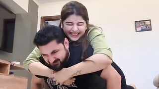 Kis Pagal Nain Mashwera Deya Thaa Bhaince ko