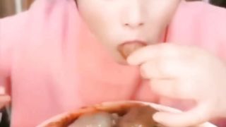Girls eating blog ????