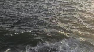 على شاطئ البحر اسمع موسيقى البيانو ❤️