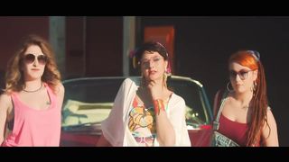 Esra Sezer  cilli Bom