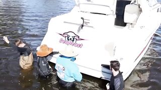The last one to lift his hand off the boat, keeps it