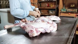 Mutton leg steam roast | Eid special raan roast recipe by Farooq ghouri