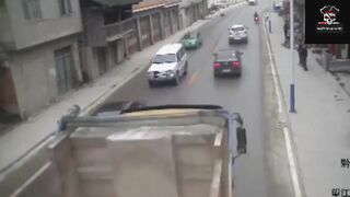 People get prank by grim reaper