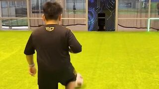 Superstar Kid's Incredible Progress: Conquering the Stop Ball Challenge at Nearly 80km/h!????#footbot