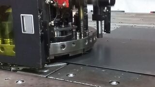 Steel cutting CNC machine