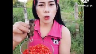 This woman eats raw rats Extream food #