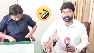 انٹرویو مھگا پڑے گیا ????????????????