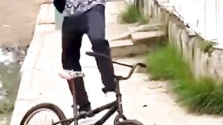 Funny time to bycical
